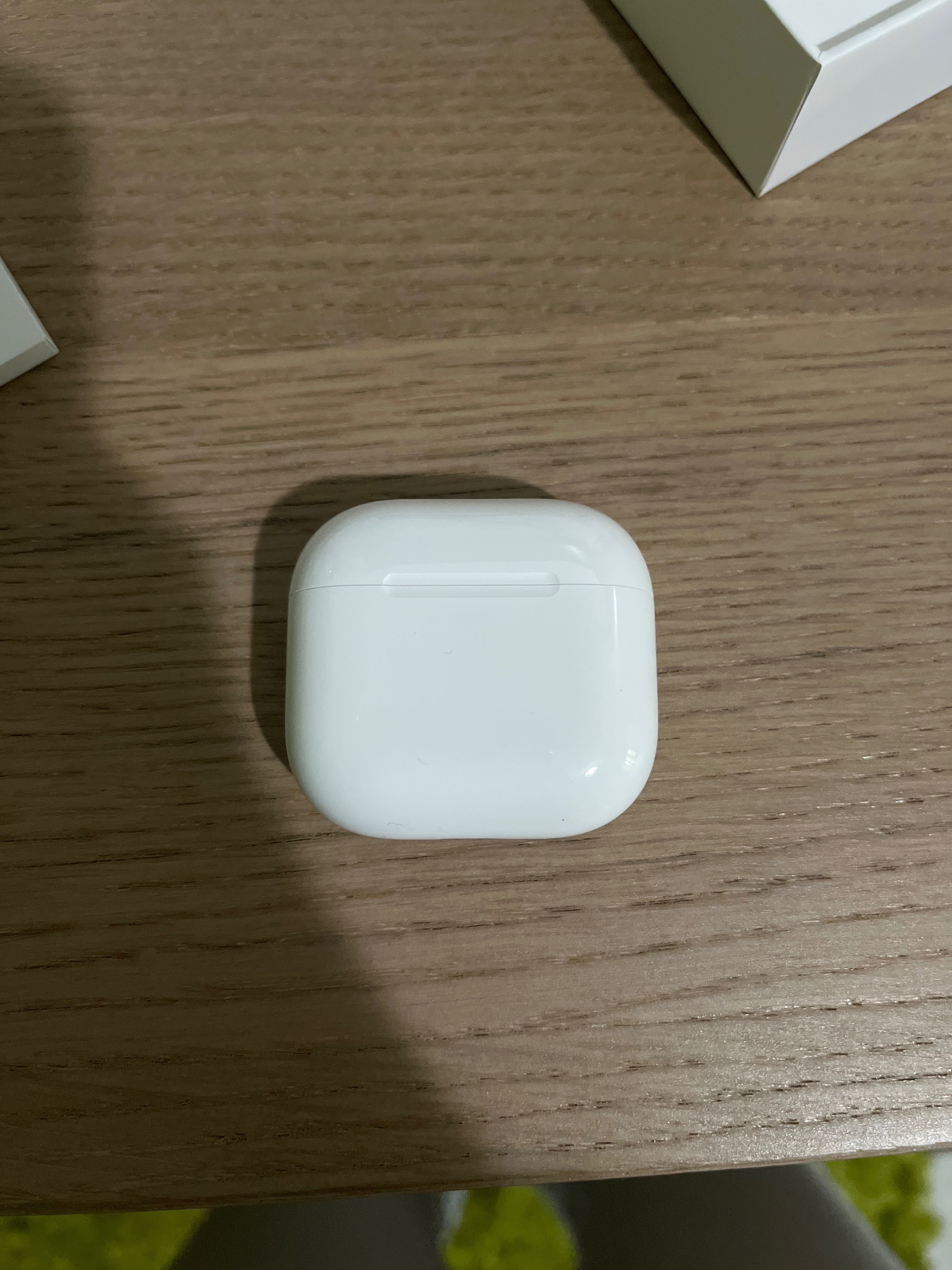 AirPods 4.ª geração originais