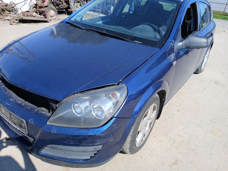 opel astra H HB Z21B fotel fotele kanapa deska kokpit podsufitka boczek boczki klamka podłokietnik