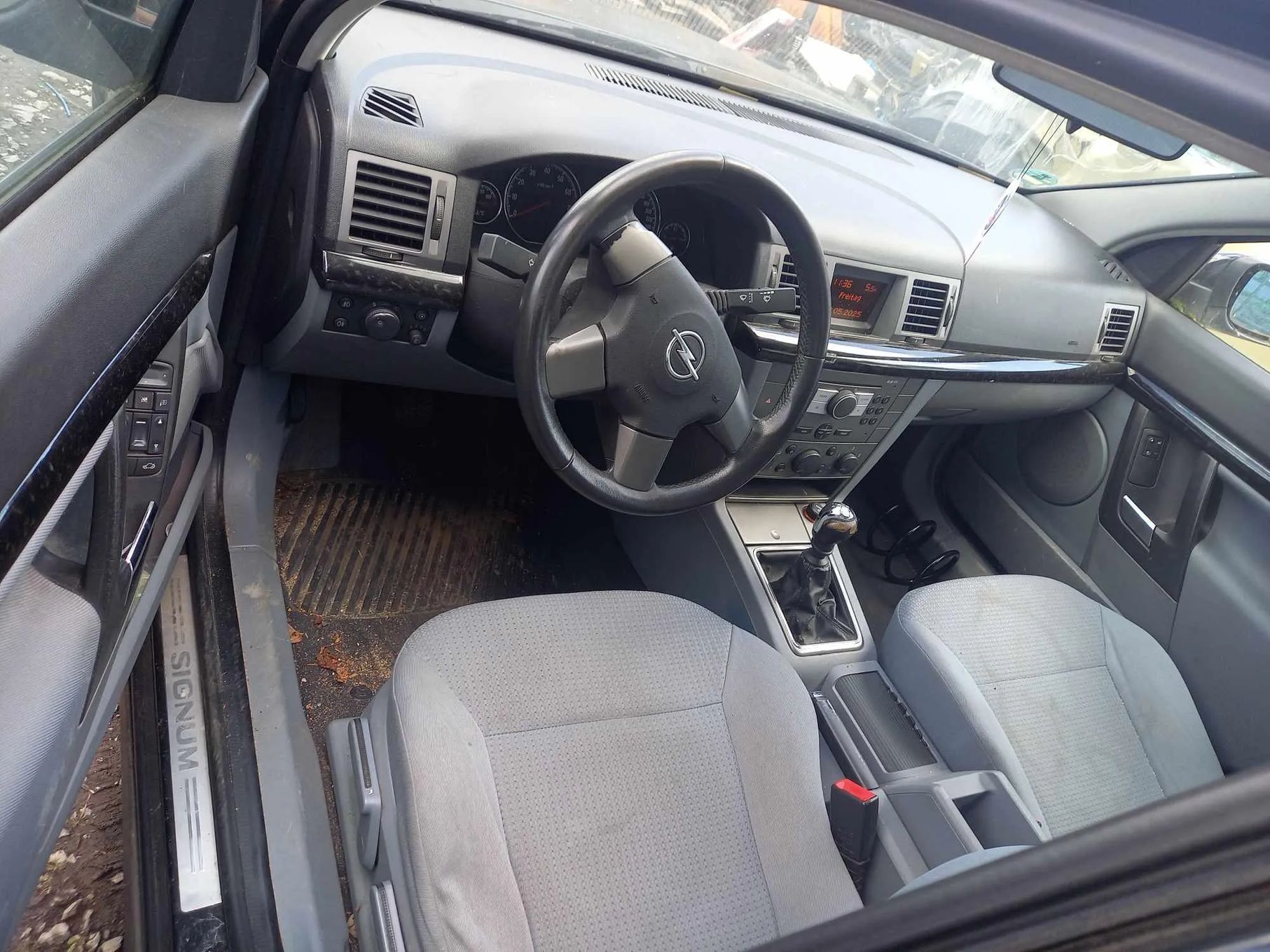 części Opel Signum VECTRA C 1.8 16V 2004