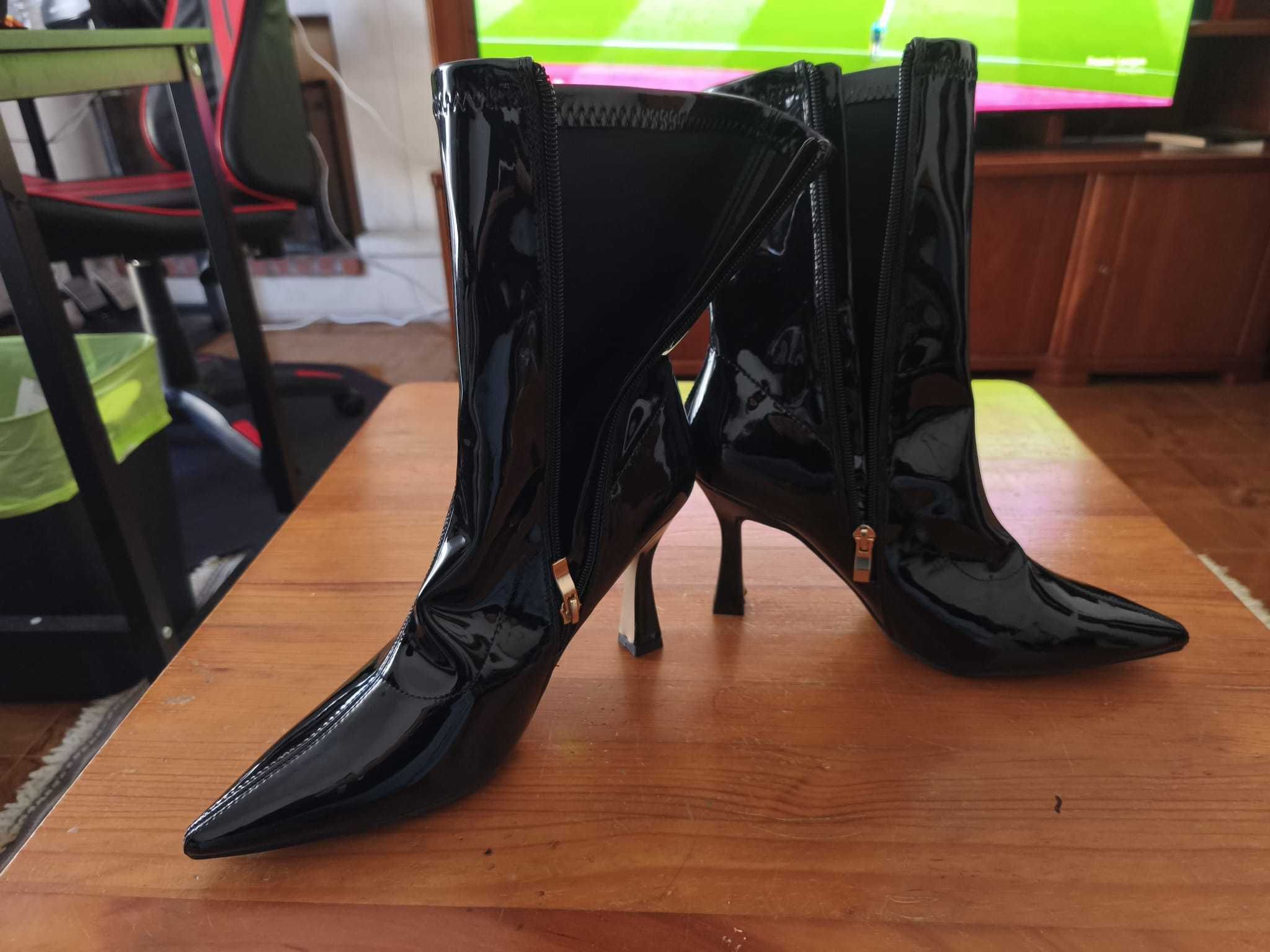 Sapato Salto Alto N40