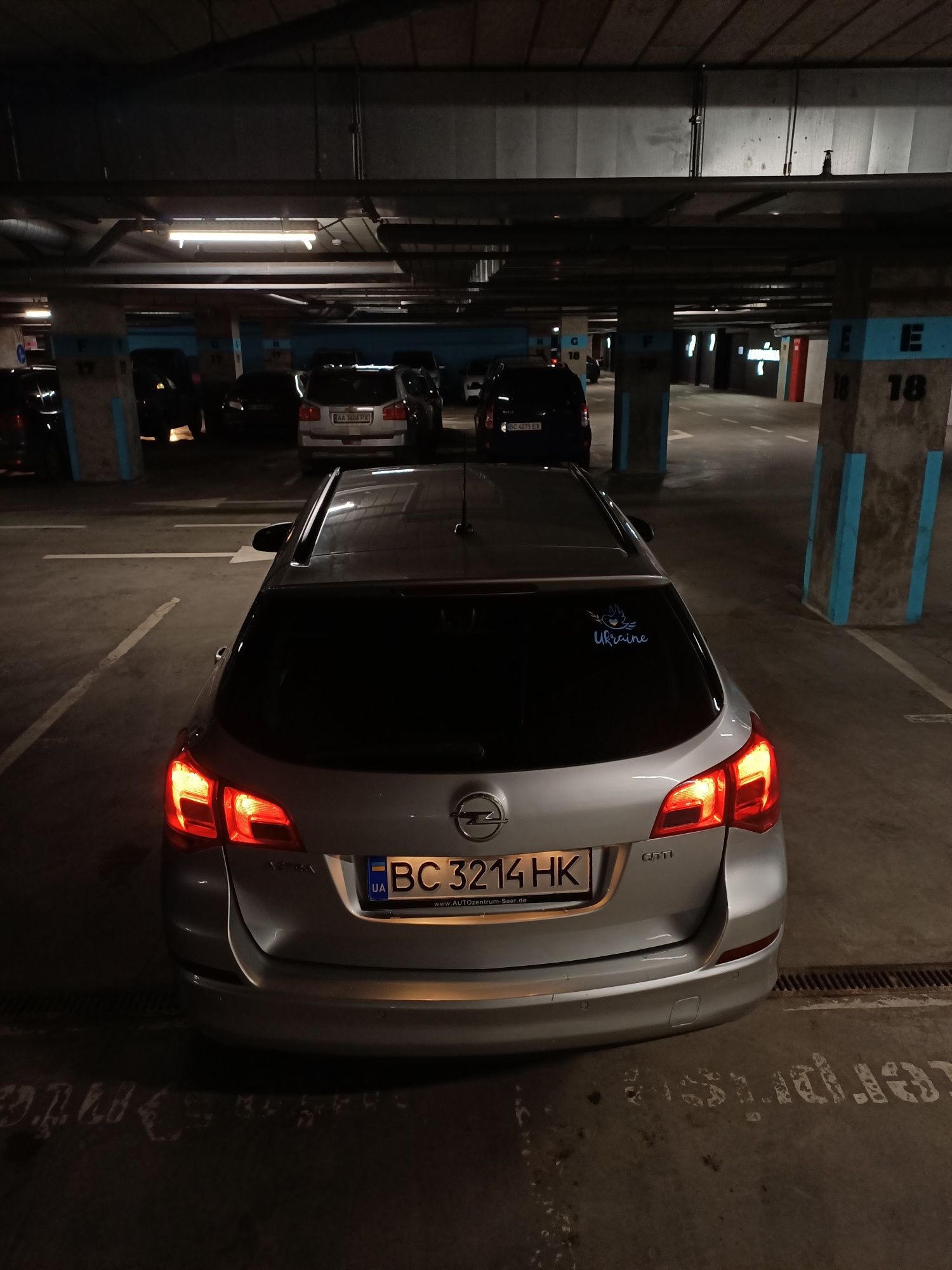 Продам Opel Astra j