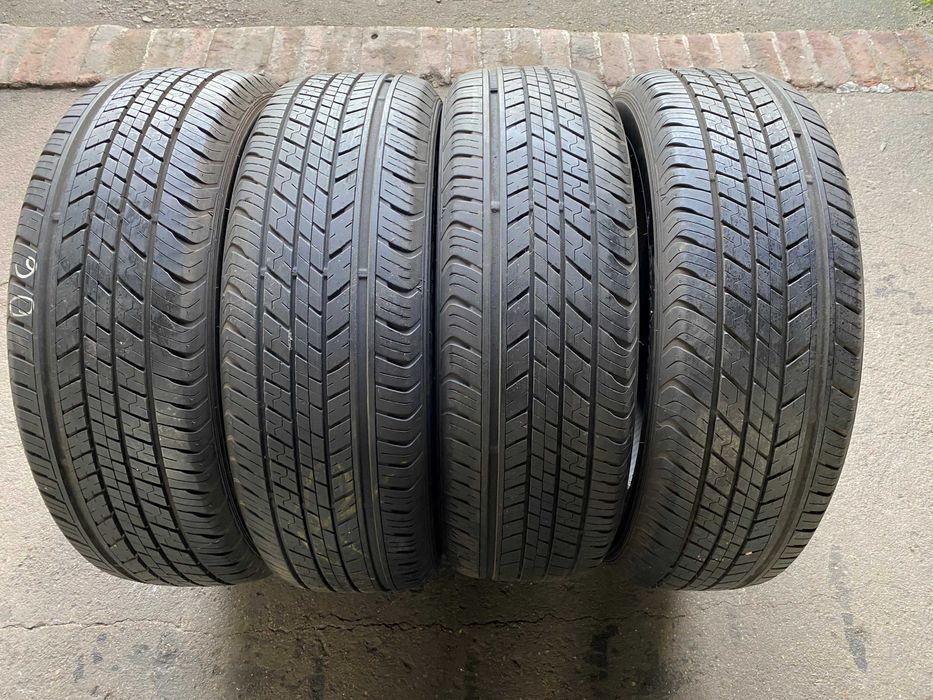 Komplet opon Dunlop 225/60 R18