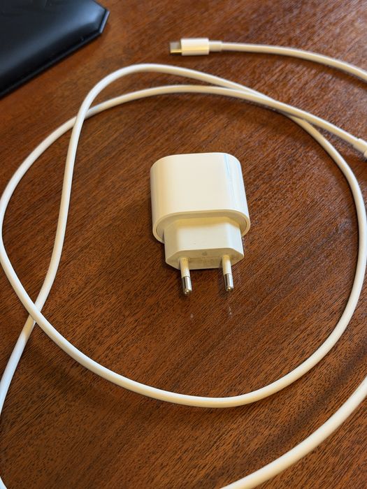 Vendo carregador USB-c Lightning