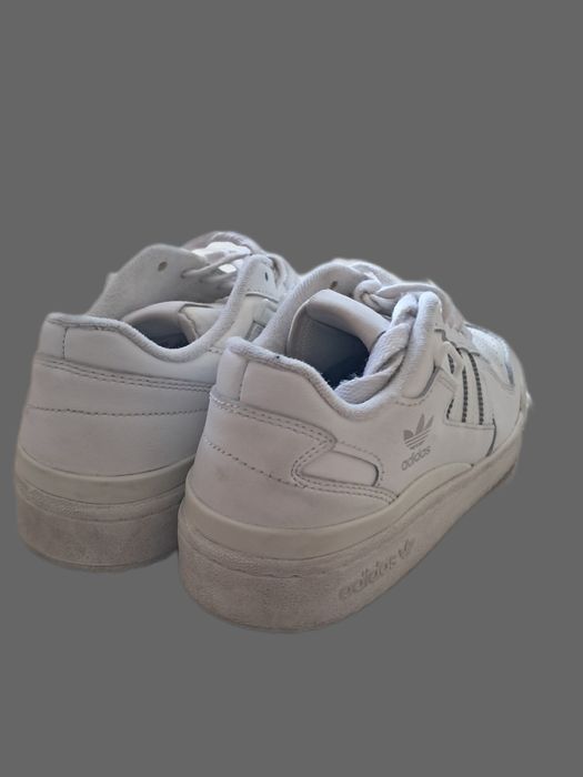 adidas forum low