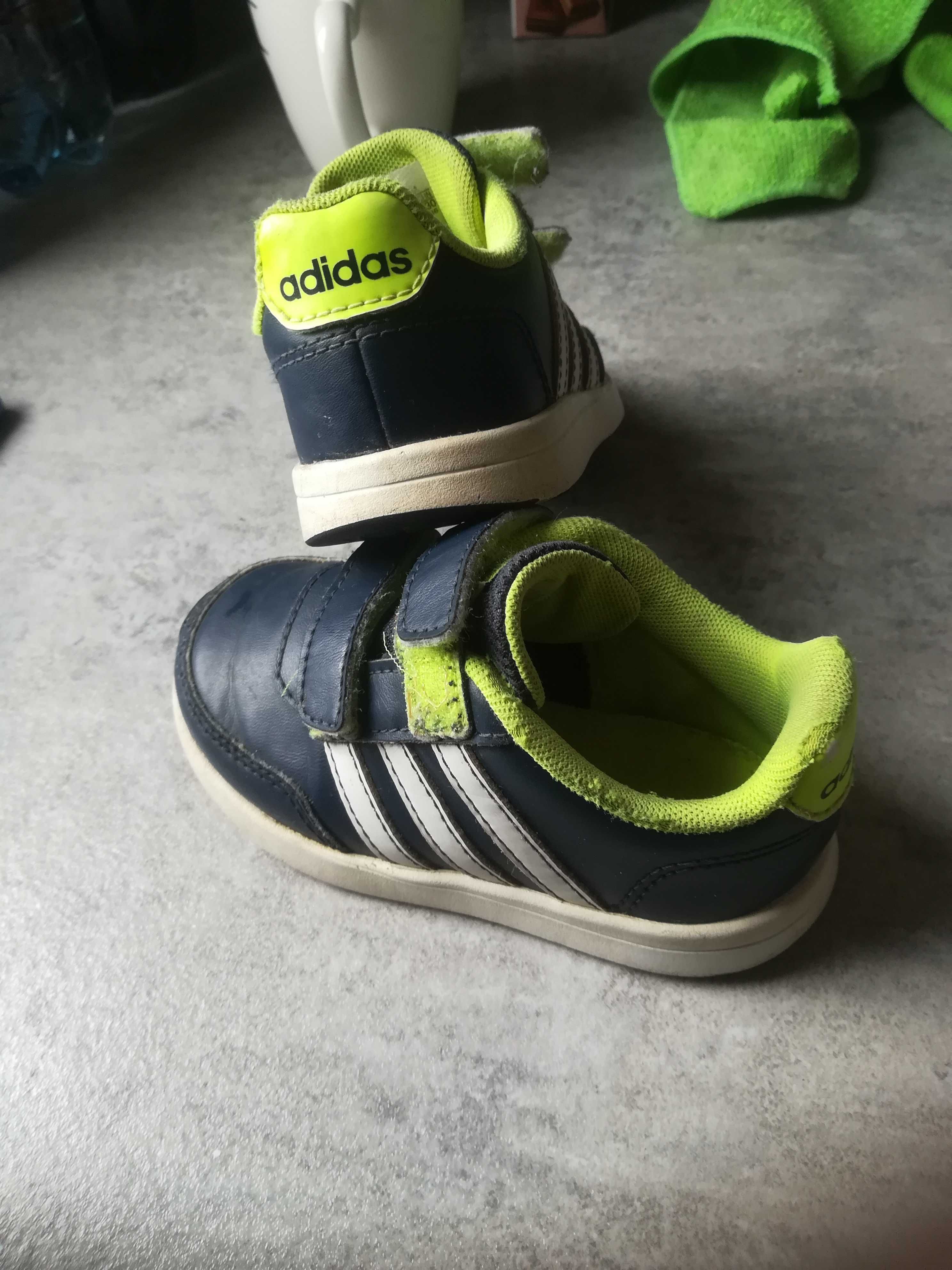 Buty adidas dla chłopca 23