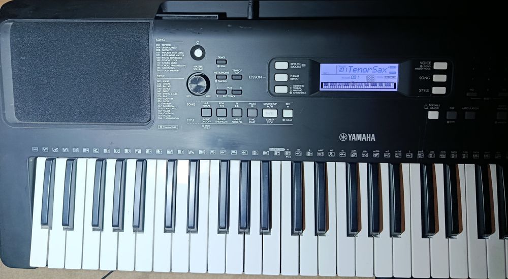 Yamaha PSR -E373 keyboard klawisze