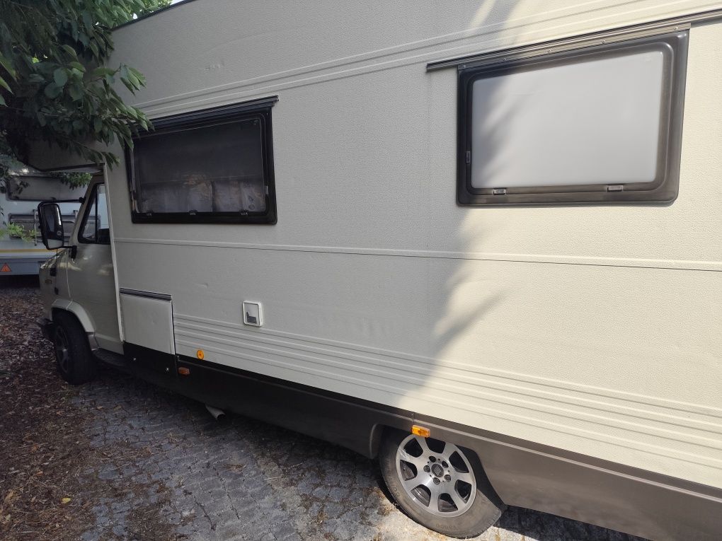 Autocaravana Fiat Ducato 2.5td
