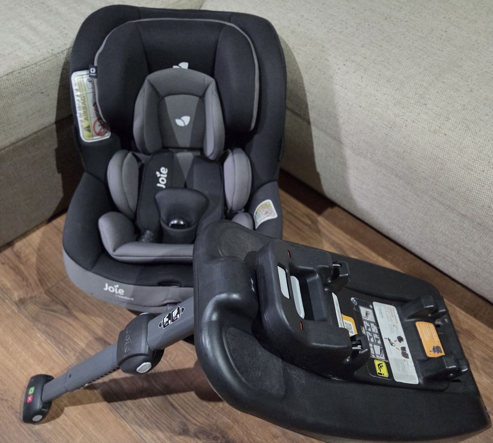 Fotelik samochodowy z podstawą isofix
