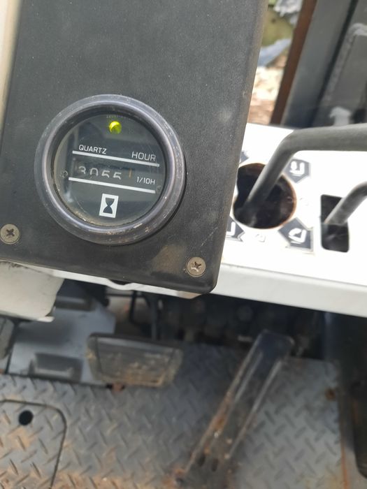 Empilhador Nissan a gás e gasolina