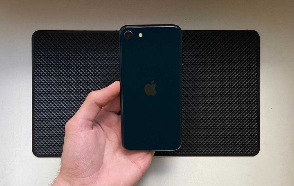Отличный - iPhone SE 2022 - 64 гб - 98% АКБ - NEVERLOCK - MIDNIGHT
