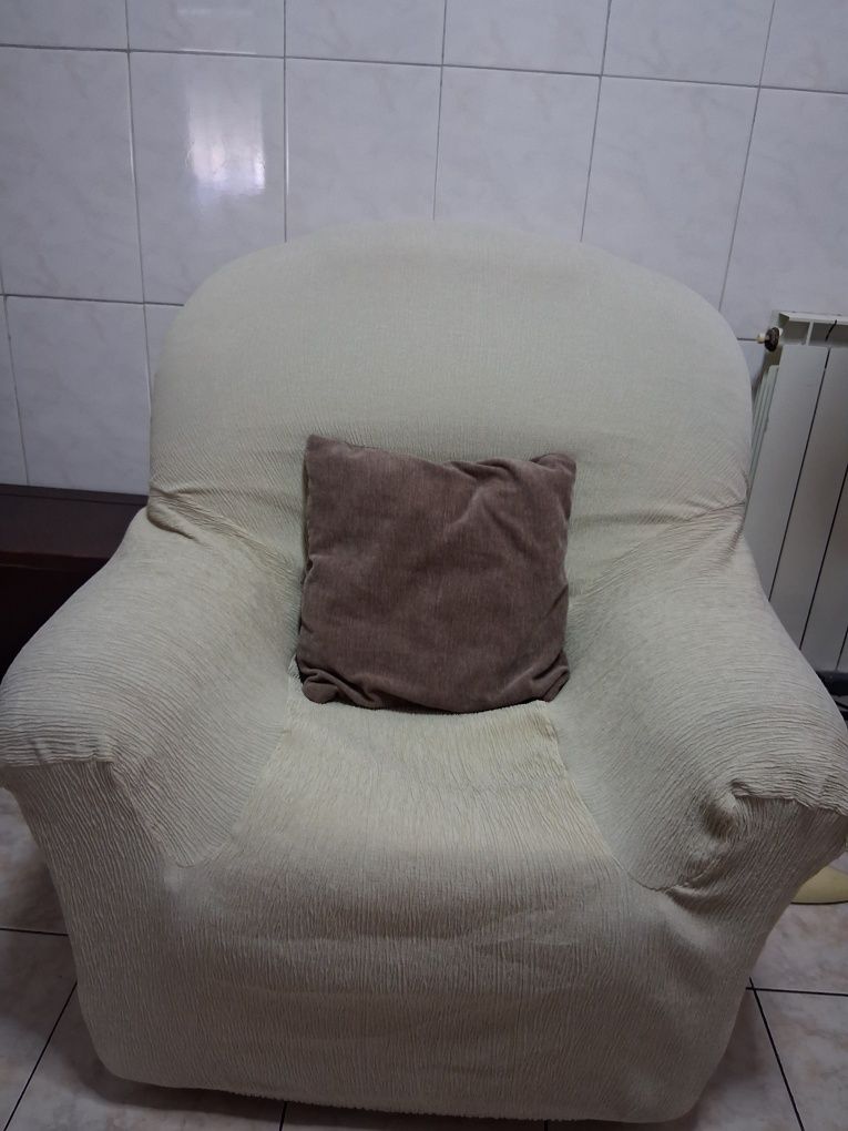 2 sofas individuais