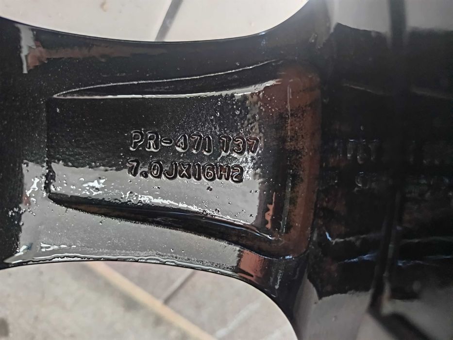Felgi aluminiowe 5x114,3 16'' Mazda Honda Reno