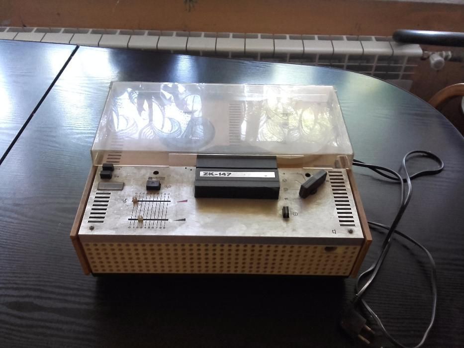 Sprzedam magnetofon szpulowy