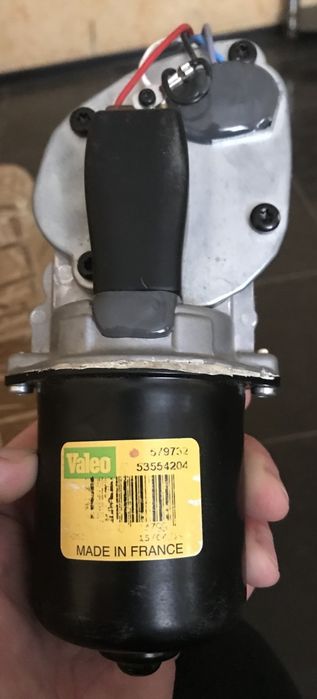 Моторчік для двірників