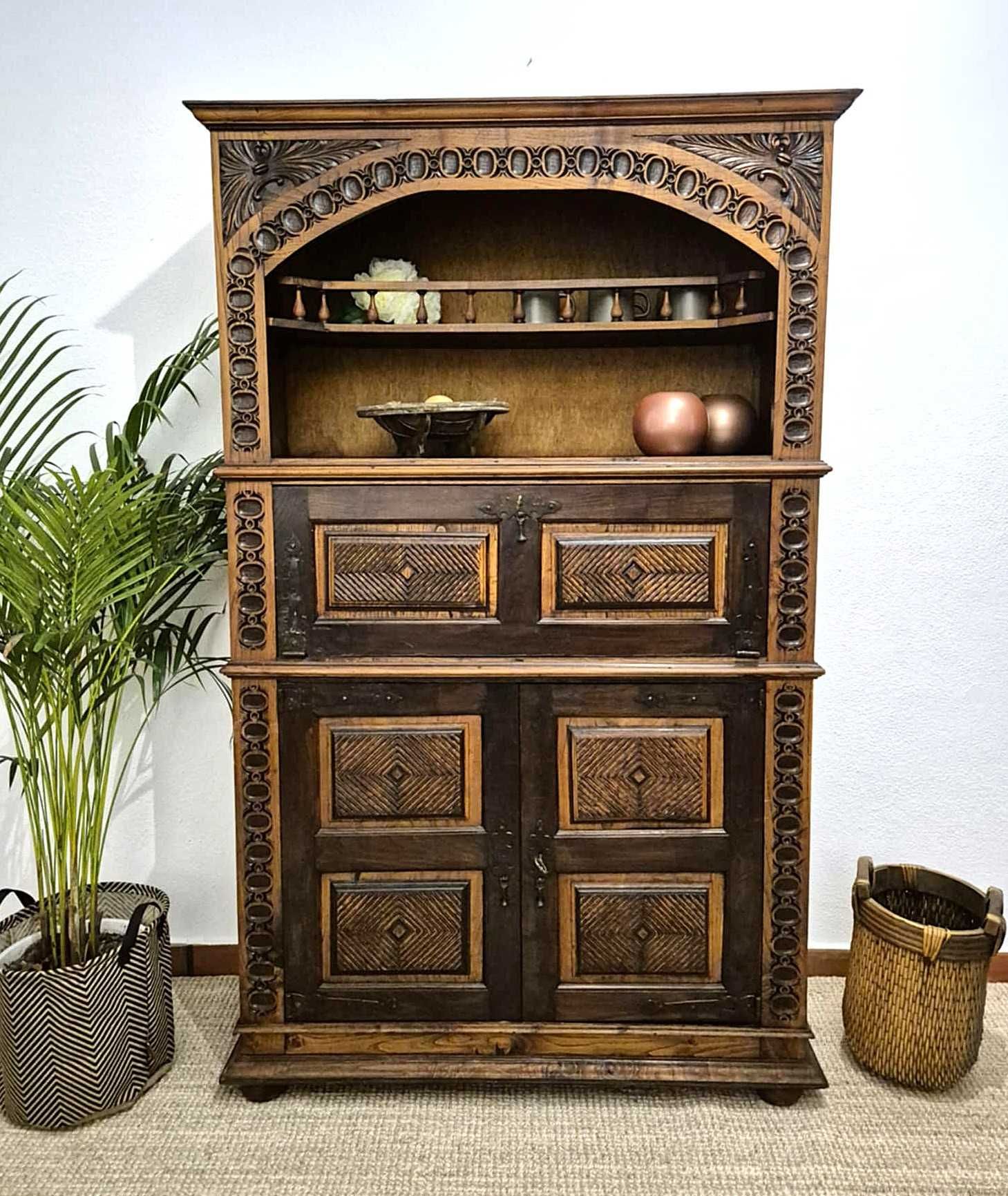 Movel / Louceiro / Rustico / Talha / Aparador / Bar / Vintage