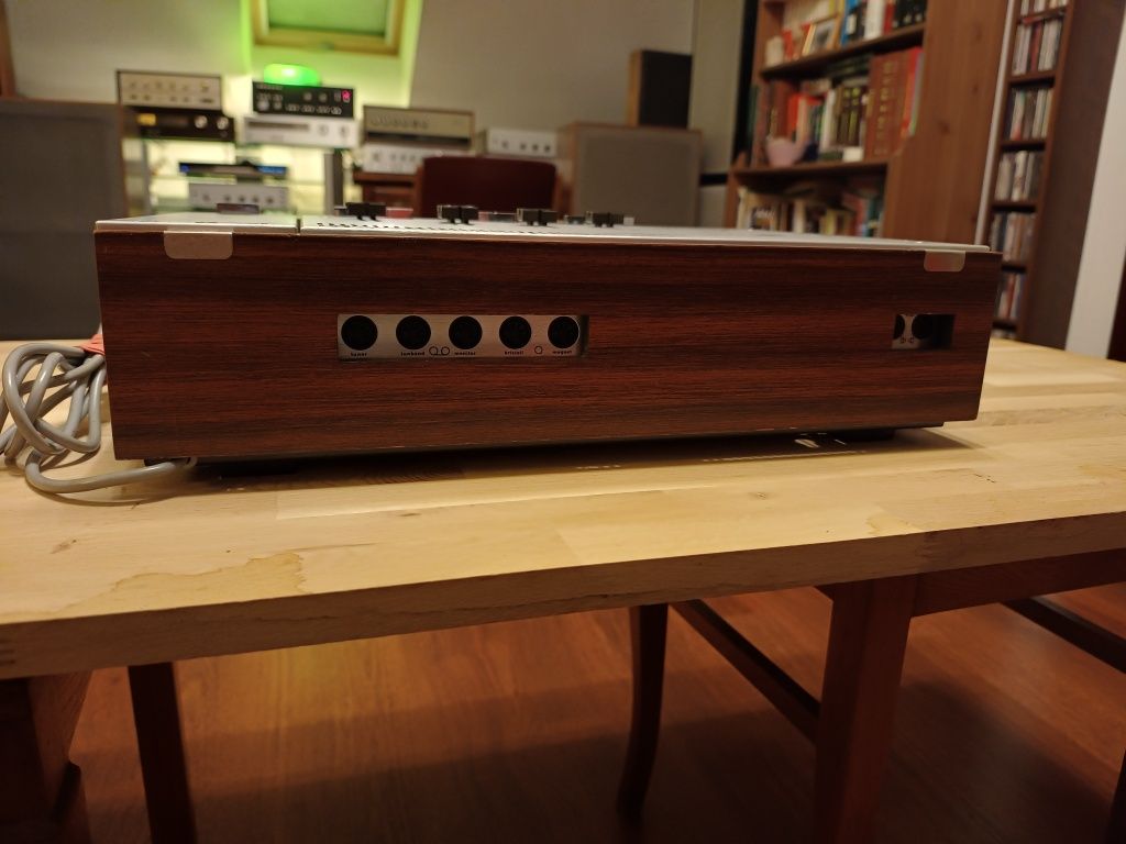 Telefunken V250 wzmacniacz z serii Acusta jak Sansui Marantz Pioneer