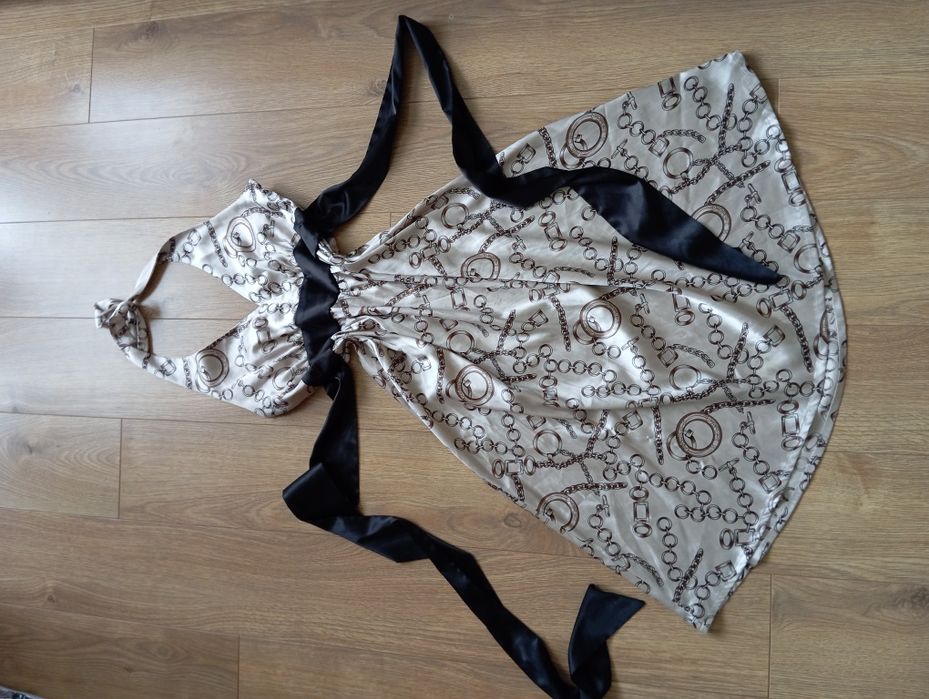 Piękna sukienka damska wiązana M