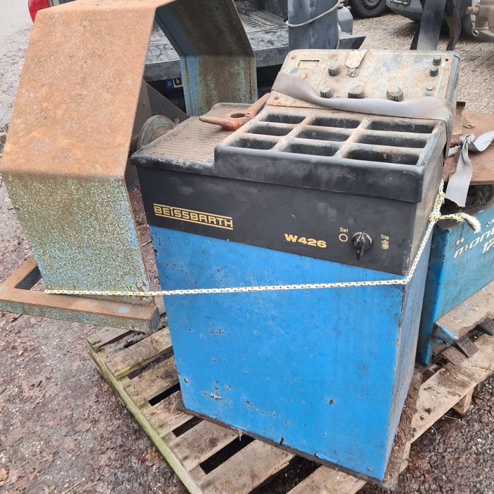 Montażownica  i wyważarka do kół