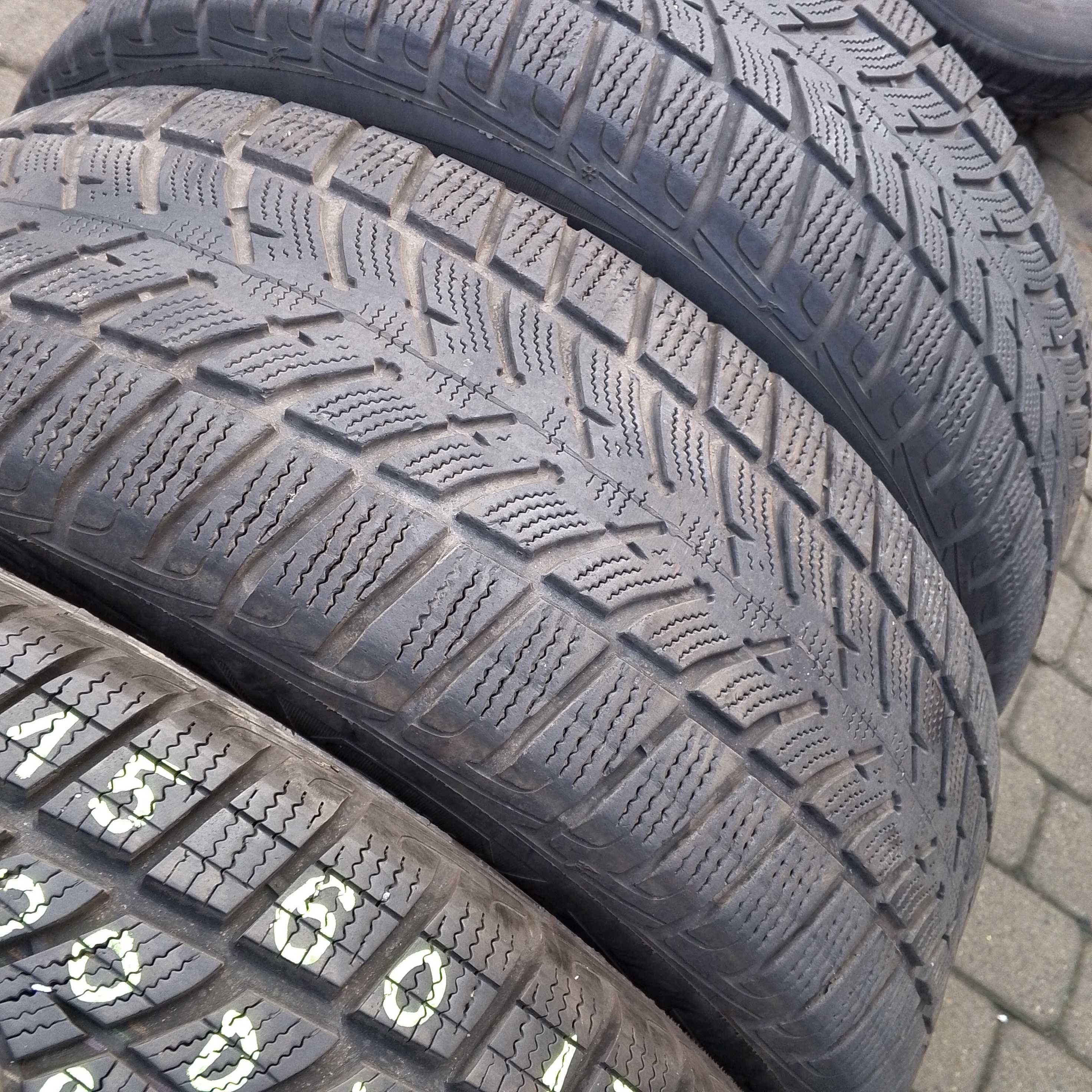 opony 4szt. 215/60/17 Goodyear ultra Grip Performance Gen -1 ,  SUV