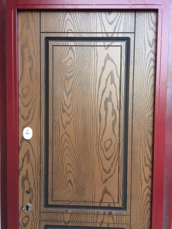Двері вхідні вуличні Метал - Полімер, 18700грн