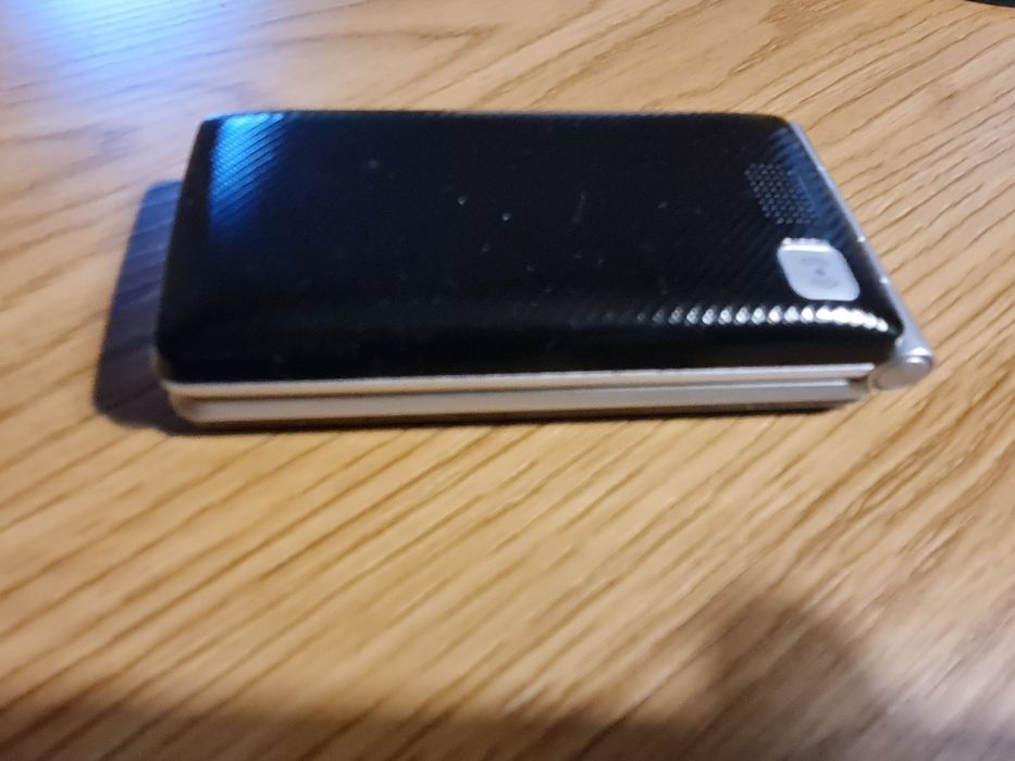 Telefon dla seniora Maxcom MM827