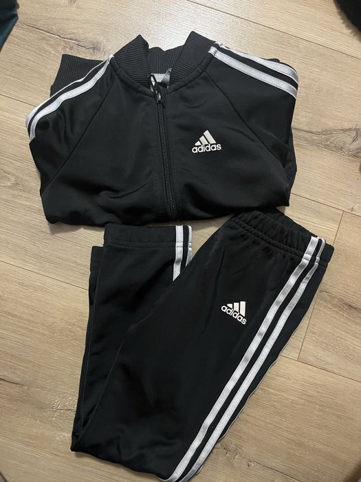 Dresy Adodas r.104 dla dzieci