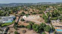 Terreno para construção com projeto aprovado para moradia V5 de estilo