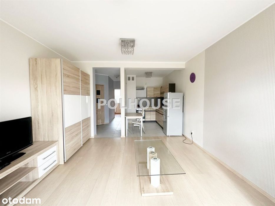 M-4, 50m2, z miejscem postojowym na ul. Gołębiej