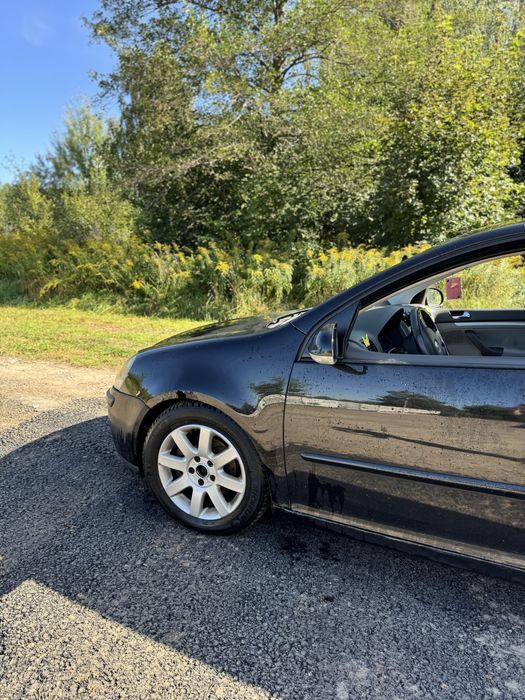 Volkswagen Golf V