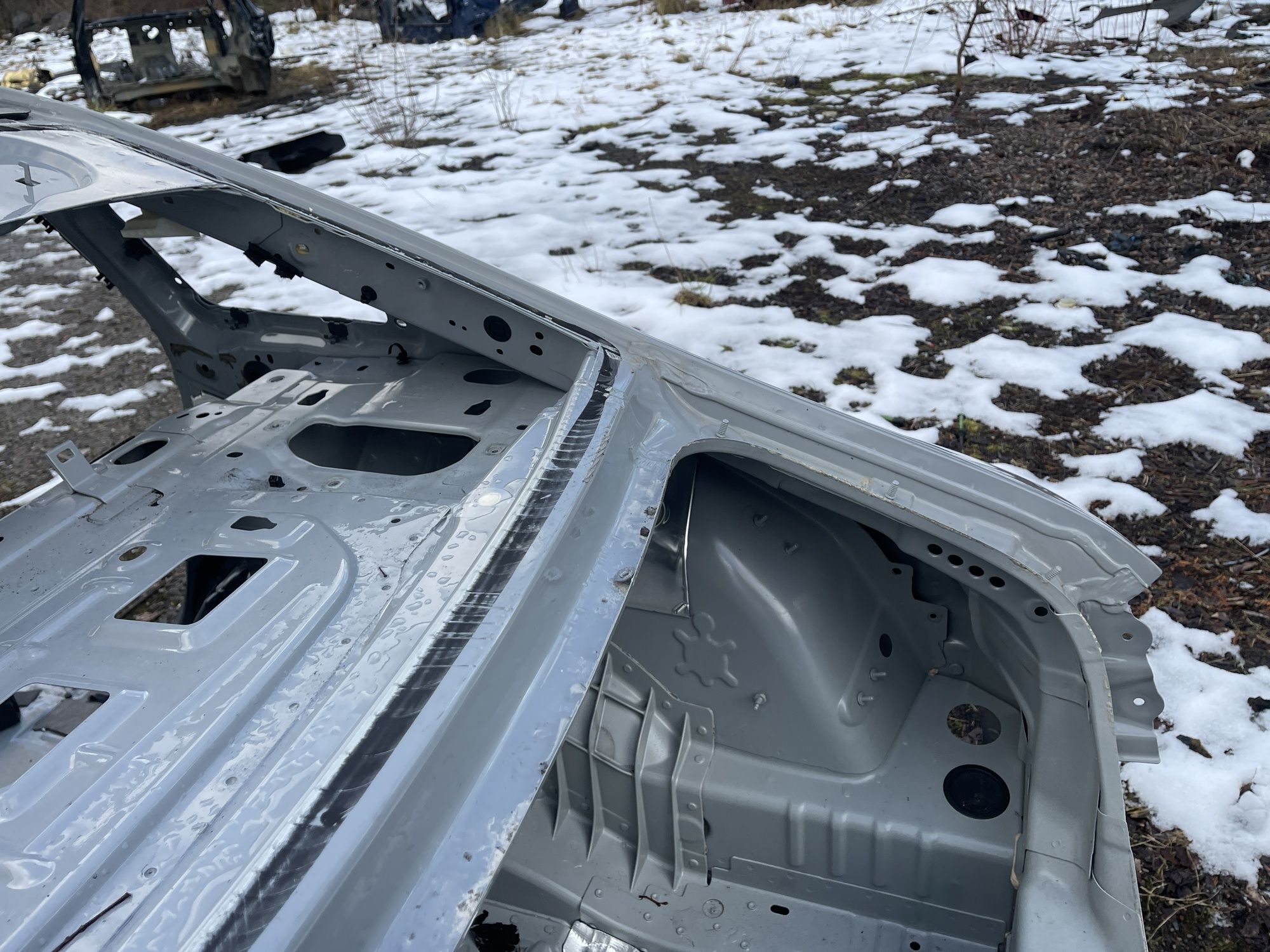 Чверть задня права четверть Mercedes EQE 53 2022-