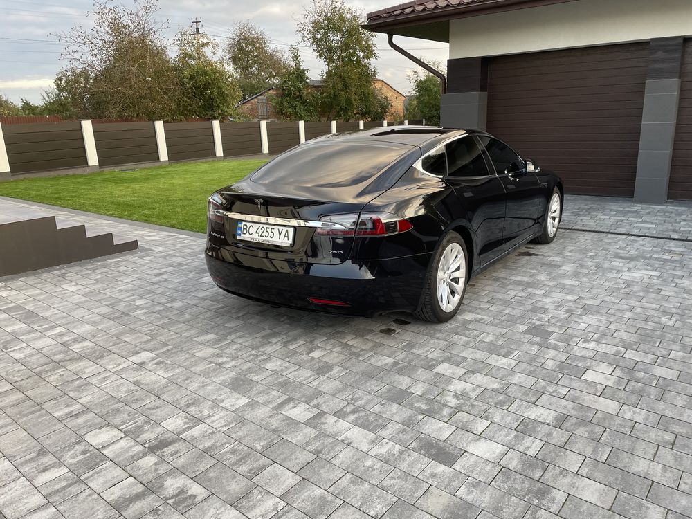 Tesla Model S 75D 2018 intel