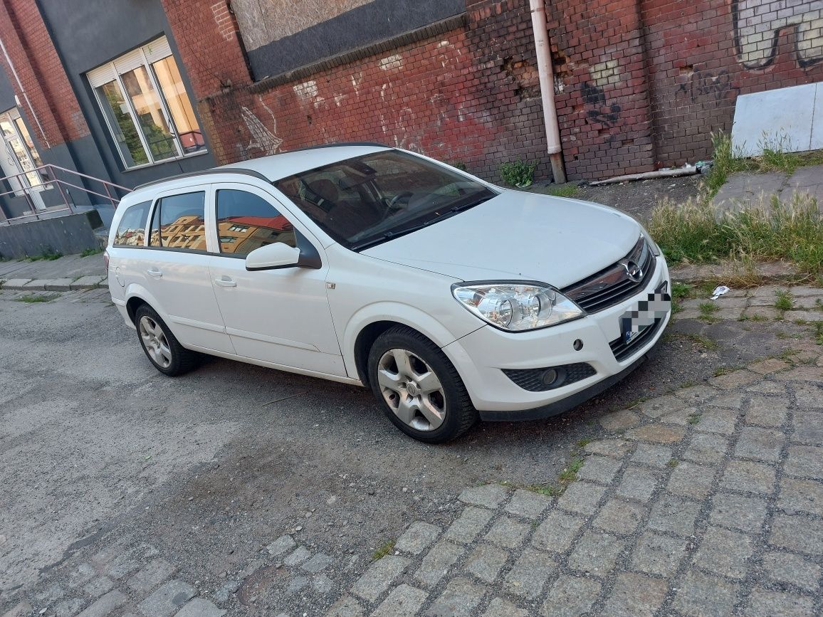 Opel Astra H lift z474 drzwi błotnik zderzak fotele klapa lampa