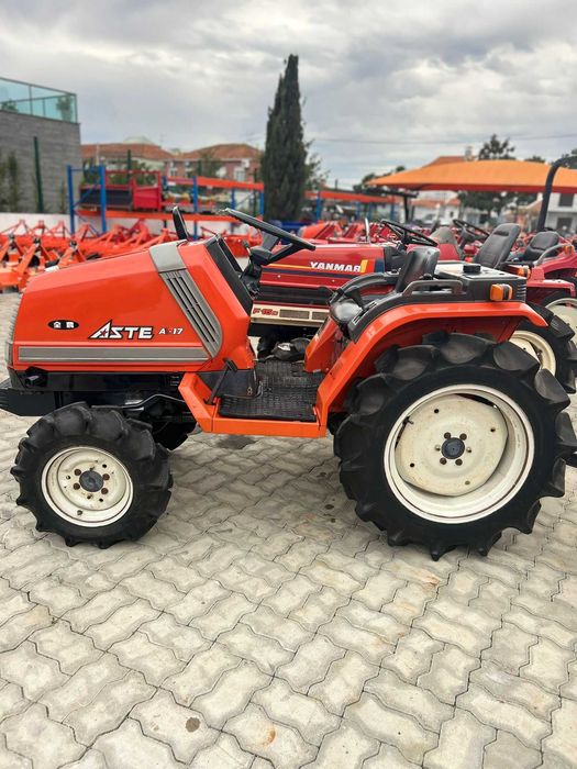 KUBOTA ASTE A17 imaculado