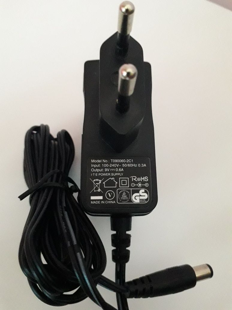 Блок живлення TP-Link 9V 0.6A 5.4W штекер 5.5x2.5 Black Original