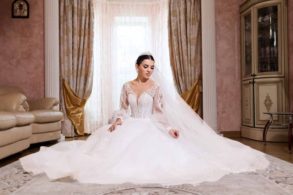 Весільна сукня не вінчана