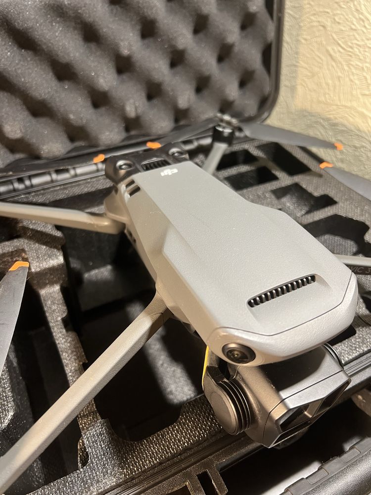 DJI Mavic 3 Pro (кейс+пульт+3 акуми)
