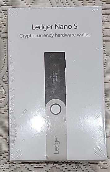 Продам Крипто-гаманець Ledger Nano S