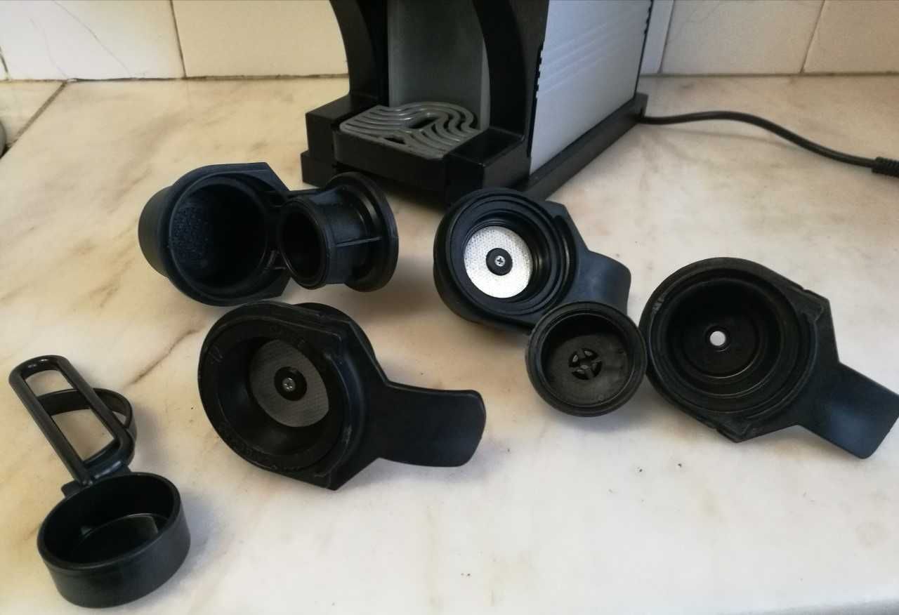 Maquina de café multimarcas Nespresso Dolce Gusto pastilhas também pó