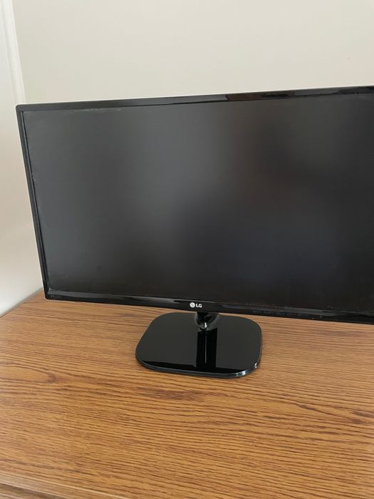 Monitor LG 24 całe