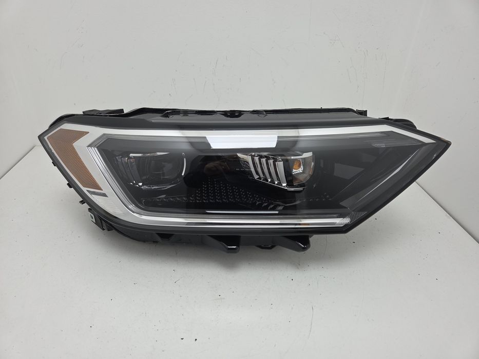 Фара права VW Jetta 7 2019-2023 Full Led USA