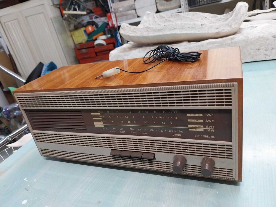 Radio Antigo ano de 1966 - Stern-Radio Sonneberg Orietta 5500