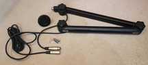Gator Frameworks Pro stojak mikrofonowy biurkowy z XLR broadcast boom
