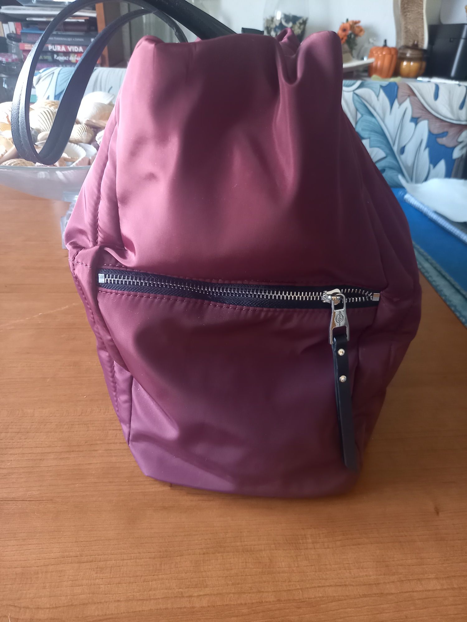 Mala de senhora da Stradivarius