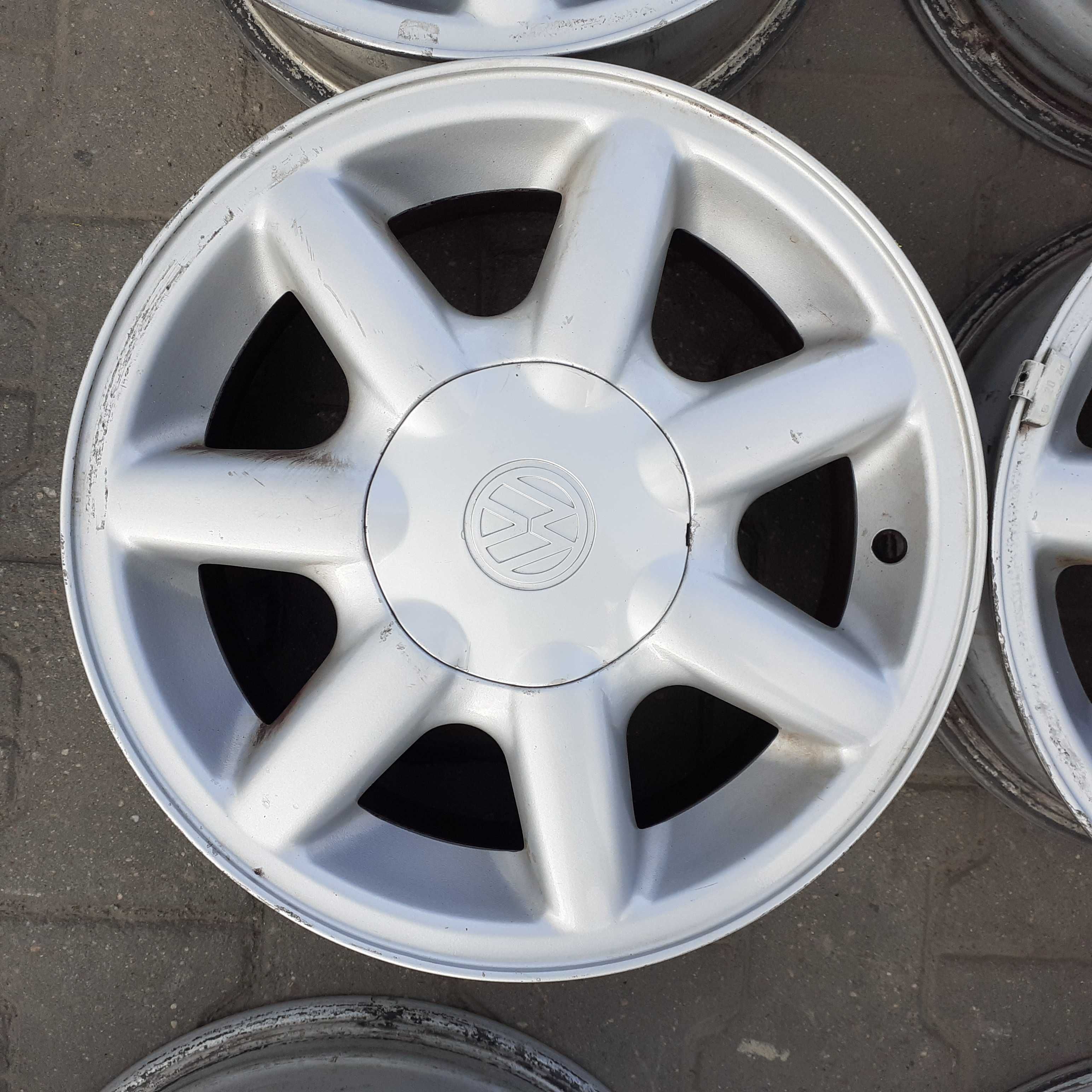 Felgi aluminiowe  VW 4x100  6Jx14 ET45 Nr.125