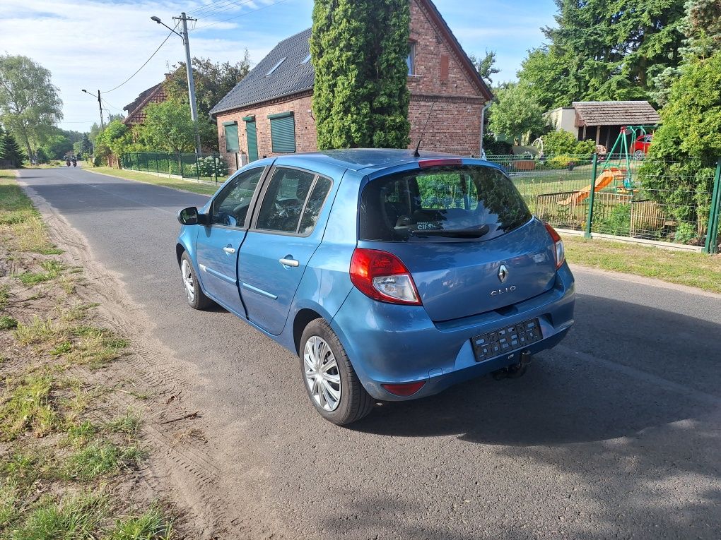 Renault Clio 2010 1.2 75km