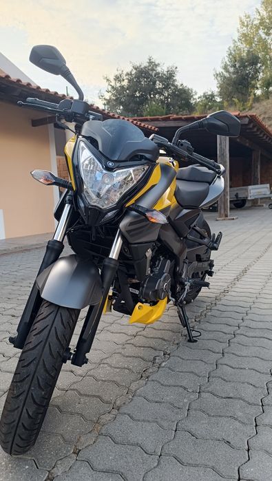 Bajaj pulsar ns 200 ABS nova