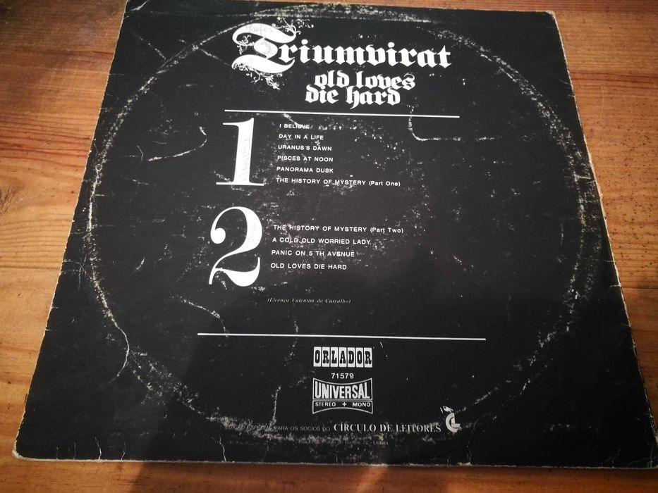 TRIUMVIRAT -Old Love Die Hard (Ed Port-1976- Capa Preta-C LEITORES) LP