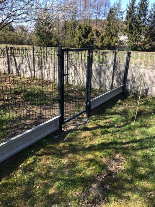 Sprzedaż i montaż siatki panelowej 3D