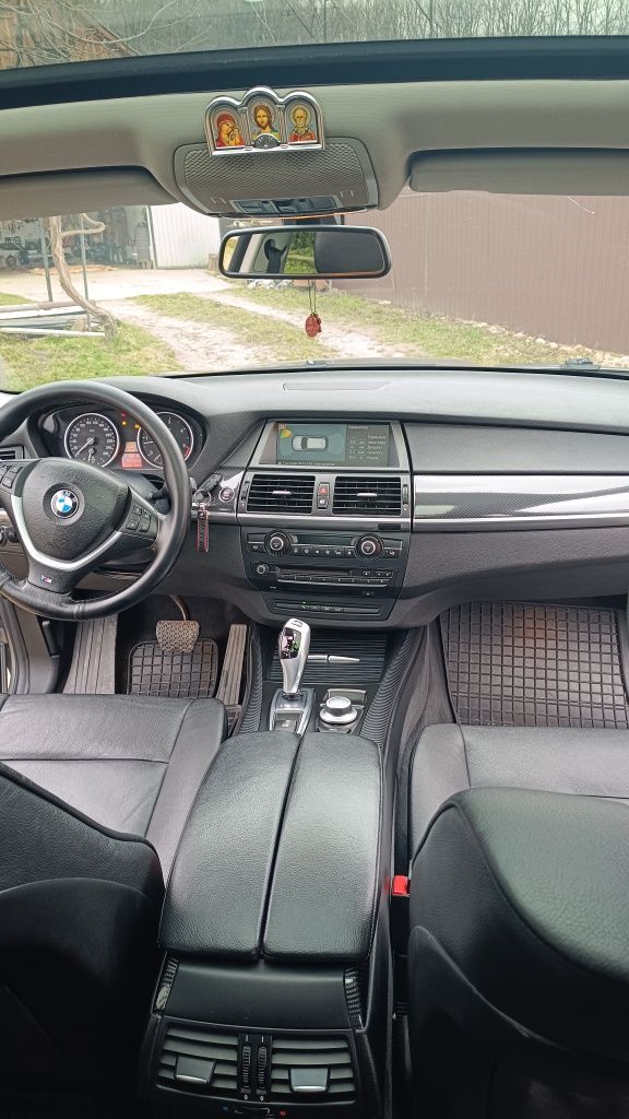 Продам BMW X5 E70d M57