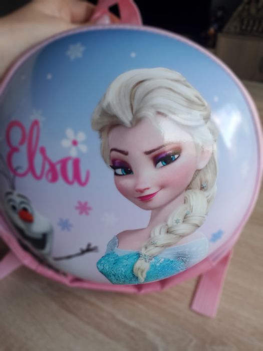 Zestaw 
Zestaw Frozen Kraina Lodu – Plecak + Torebka + Dodatki

Zesta